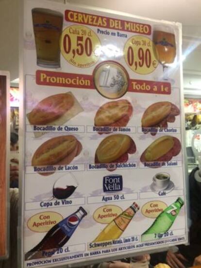 Cartel con las ofertas que el Museo del Jamón ofrece en barra. Caña, 0,50 euros.