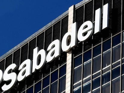 Sabadell decidirá hoy la venta de su filial de pagos entre Worldline y Nexi