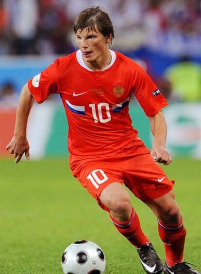 Arshavin, en una jugada ante Suecia.