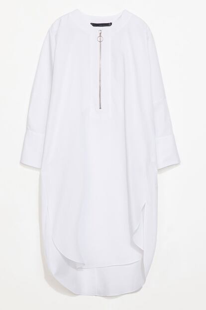 Tipo túnica de Zara (rebajado de 39,95 a 19,99 euros).