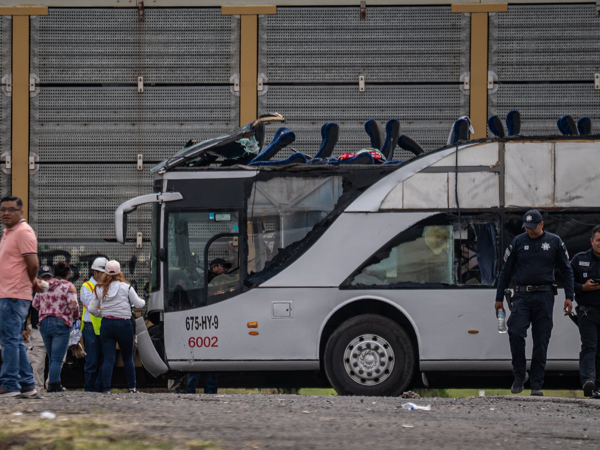 Choque de tren y autobús en Atlacomulco.
