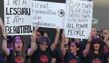 Dones del Cor de Veus LGBTI, a les festes de l'Orgull, a Madrid.