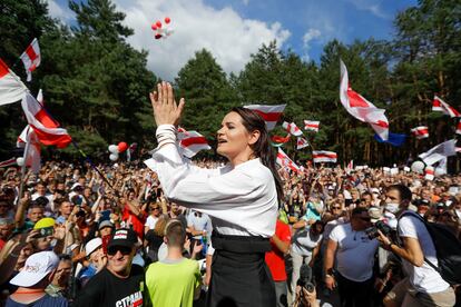 Tijanóvskaya, durante un mitin en la localidad bielorrusa de Brest, pocos días antes de las elecciones del 9 de agosto de 2020. 