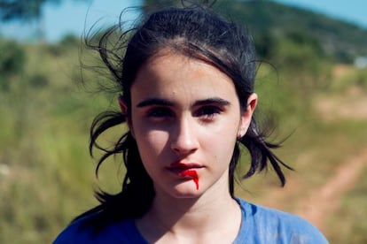 Bia (Valentina Herszage), 15 anos, protagoniza o filme.