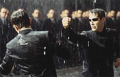Keanu Reeves, en una escena de la segunda parte de <i>Matrix.</i>