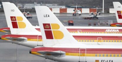 Aviones de Iberia en la terminal 4 del aeropuerto de Barajas.