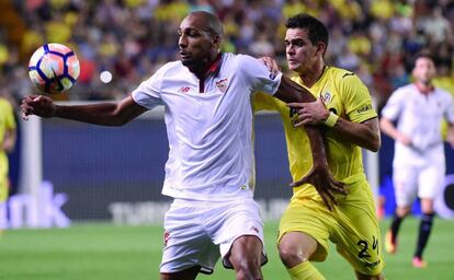 N'Zonzi pugna con Santos Borré en la jornada 2.