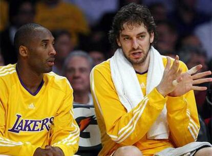 Kobe Bryant y Pau Gasol.