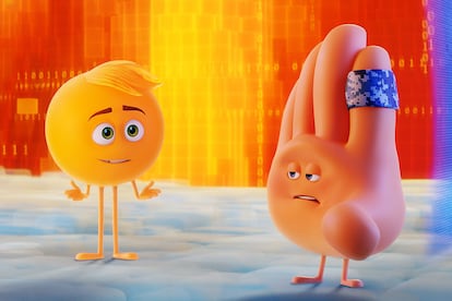 Variety

“Ha habido ideas peores, pero la ejecución de esta no es lo suficientemente buena. Los emoticonos de Emoji: La película decían más antes de que les hicieran abrir la boca”.