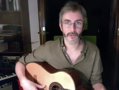 El músico Xoel López en un encuentro virtual con lectores de EL PAÍS.