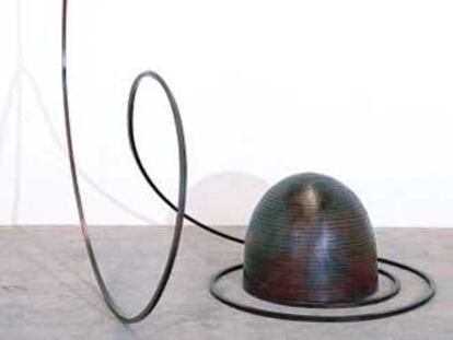 'Gigantes y no molinos...' (2005), escultura de Martín Chirino.