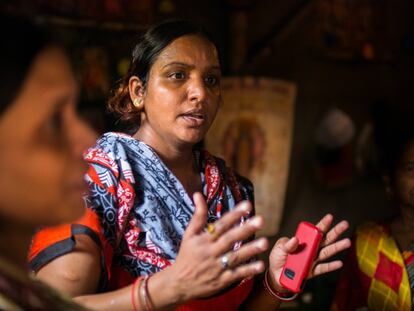 Los trabajadores sociales buscan a los enfermos de tuberculosis en los barrios y controlan el éxito del tratamiento.
