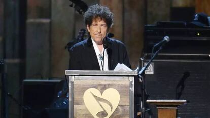 Dylan, durante su discurso al ser nombrado Persona del año por MusiCares en 2015.