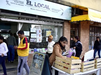 La biblioteca popular Manuel Ugarte, en el barrio porteño de Parque Chacabuco.