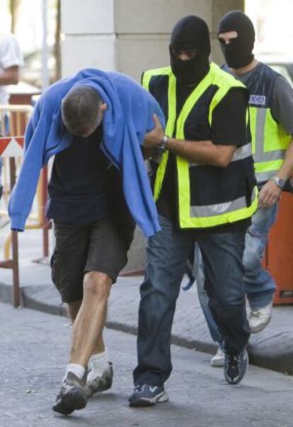 Lars Sepúlveda, tras ser detenido en 2009.