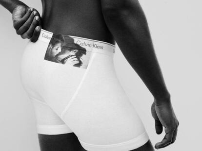 Imagen de la colecci&oacute;n c&aacute;psula de Calvin Klein Underwear que reproduce im&aacute;genes de la pel&iacute;cula experimental de Andy Warhol de 1963, &#039;Kiss&#039;.