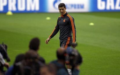 Cristiano se retira del entrenamiento.