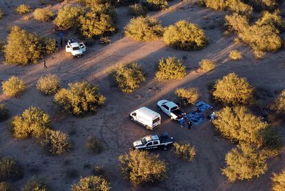 Forenses y policías trabajan en la zona de El Choyudo, el 20 de enero.