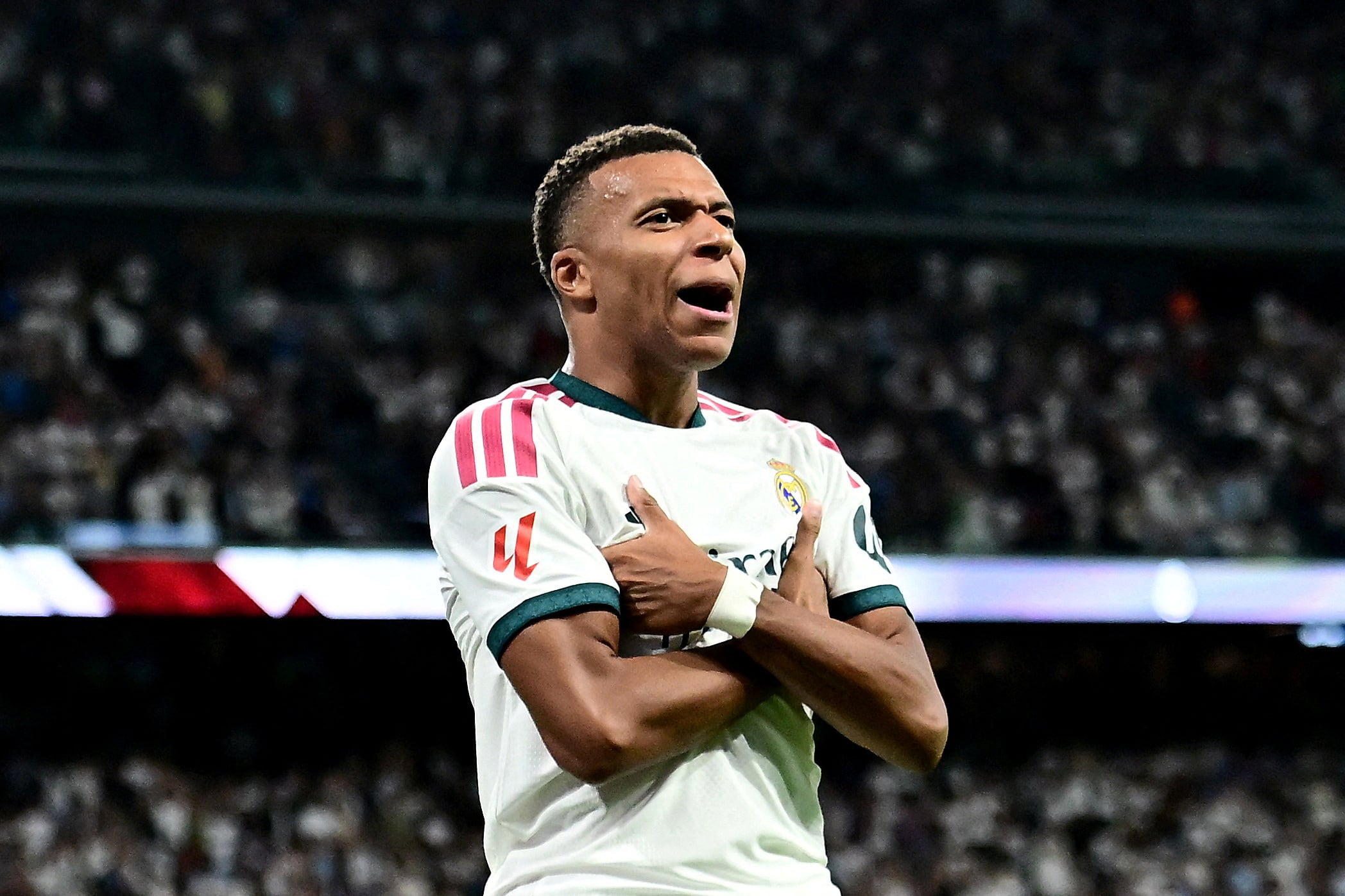 Mbappé rompe con Nike y ficha por On, la marca de zapatillas participada por Federer