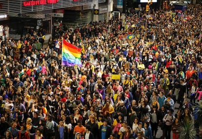 Manifestación en apoyo de la comunidad LGBT en Montevideo (Uruguay).