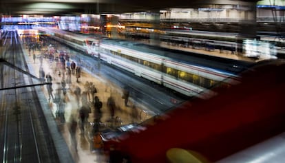 Andenes de la estación de cercanías de Atocha.