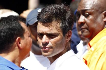 O oposicionista Leopoldo López, na manifestação de ontem em Caracas.