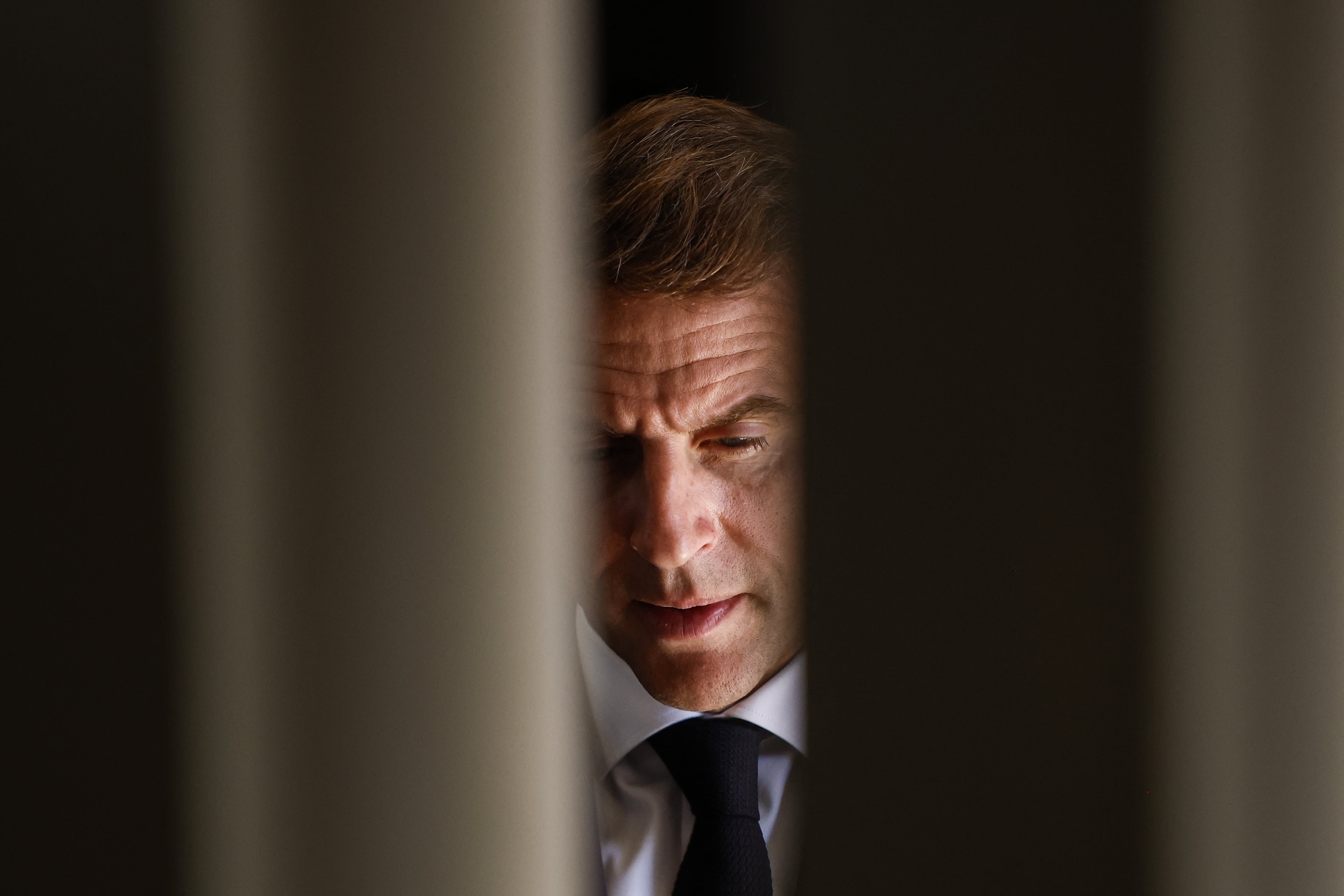El presidente francés, Emmanuel Macron, antes de la firma del acuerdo de paz para Gaza celebrada en Sharm el Sheij (Egipto) el 13 de octubre.