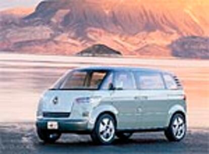 El VW Microbus es una réplica actualizada del Samba que utilizaban los <i>hippies</i> en los años sesenta. Pero el nuevo modelo tendrá un diseño y una mecánica de última generación.