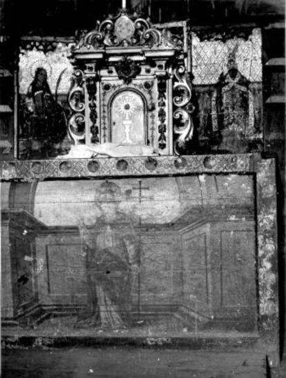El altar del que fue arrancado el fresco de ‘Pintura románica con barretina’.