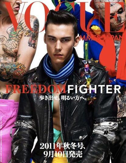 El modelo estuvo dos años muy activo en moda, pero a partir de 2013 –llegó a aparecer en vídeos para Vogue Italia– empezó a decaer su trabajo. Aquí, en la portada de Vogue Hommes Japan de otoño invierno en 2011.