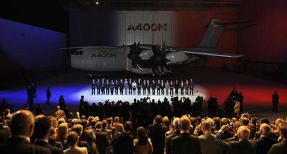 Un momento de la ceremonia de entrega del A400M a Francia.