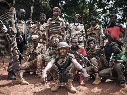 Unos milicianos de la Coalición de Patriota por el Cambio, el sábado en el sur de República Centroafricana.