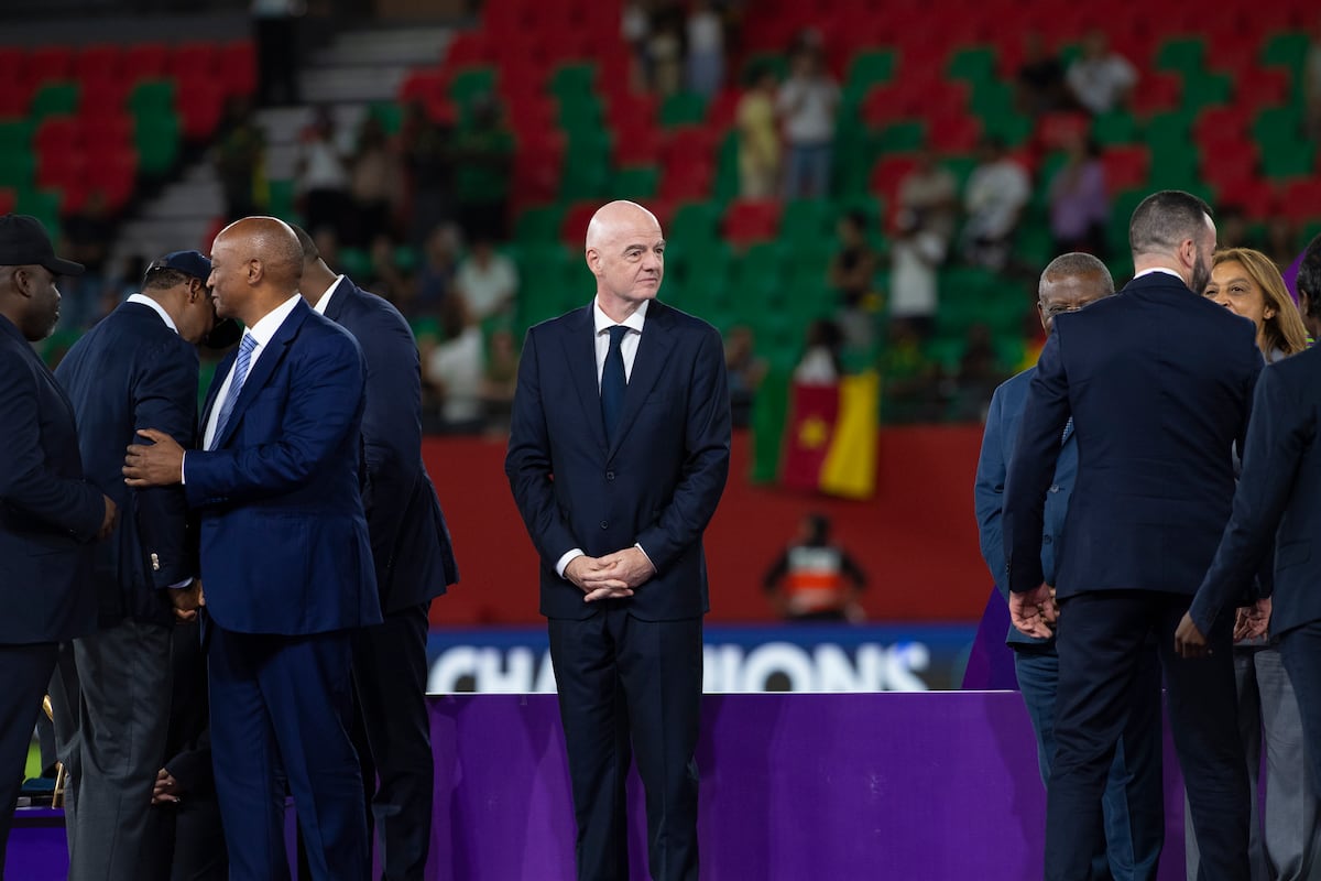 La UEFA, la AFC y la CONCACAF estudian una moción de censura para apartar de la presidencia de la FIFA a Gianni Infantino