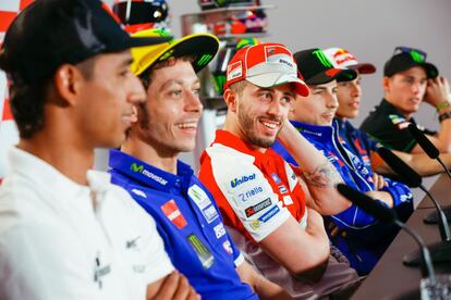 Los pilotos de MotoGP durante la conferencia de prensa de este jueves.
