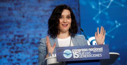 La presidenta de la Comunidad de Madrid, Isabel Díaz Ayuso, durante su intervención en el Congreso de Nuevas Generaciones del PP este sábado en Madrid.