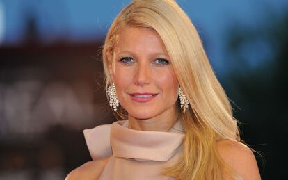 Con el objetivo de acabar con todas estas narrativas de tristeza absoluta en la prensa, Gwyneth Paltrow se adelantó y se inventó el ya popular 'conscious uncoupling' (desconexión consciente): en la Desconexión Consciente, las parejas no se separan por ver quién se queda el coche (o la mansión con establos y ocho cuartos de baño), sino que se "aportan entereza al espíritu y se reconocen el uno al otro como maestros", a la par que admiten que "el regalo que reciben de su tiempo juntos neutraliza lo que causaba el dolor en su relación".