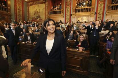 Anne Hidalgo, após sua eleição como primeira prefeita de Paris.