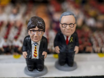 'Caganers' de Puigdemont y Torra en la feria de Santa Llúcia.