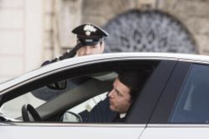 Matteo Renzi, l&iacute;der del Partido Dem&oacute;crata italiano (PD), a su llegada a una reuni&oacute;n con el presidente de la Rep&uacute;blica, Giorgio Napolitano