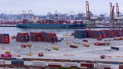 Contenedores en el puerto de Los Ángeles, en San Pedro (California), el mes pasado.
