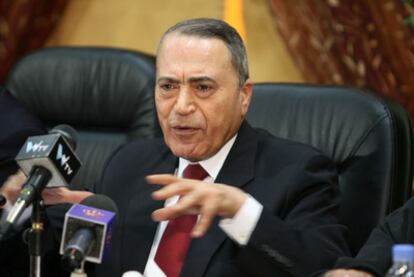 Foto de archivo de junio de 2010 del nuevo primer ministro jordano, Marouf Bakhit.