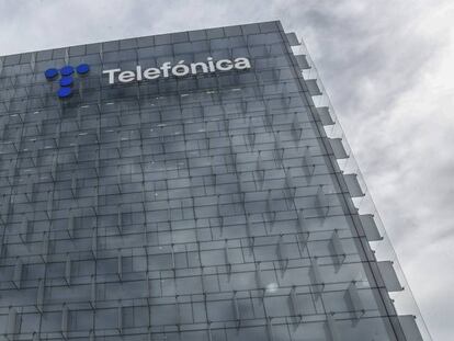 Telefónica avanza en la búsqueda de un socio para su fibra rural