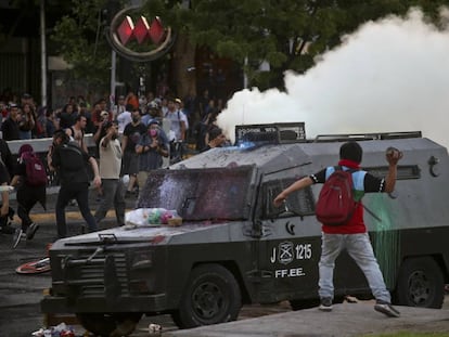 Protestas tras la muerte de Catrillanca, el jueves en Santiago.