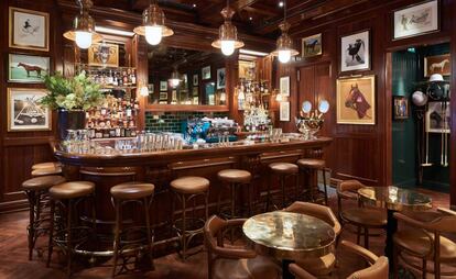Interior del Ralph’s Coffee & Bar, en Londres.