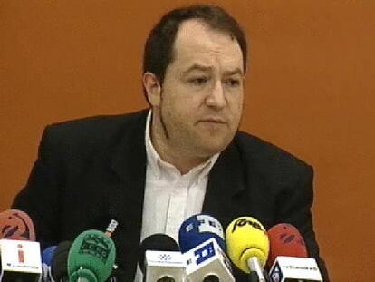 Barrena: "La foto de Zapatero y Rajoy sabe a recetas que ya han fracasado"