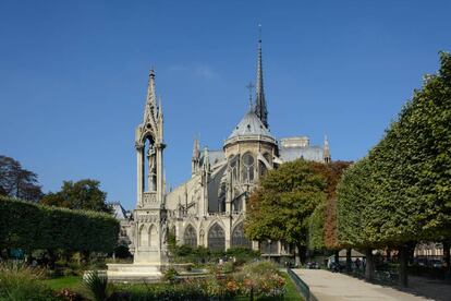 Vista este de Notre Dame, París.