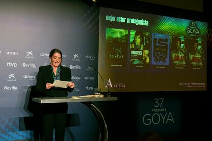 La actriz Nora Navas durante la lectura de las obras e intérpretes nominados a las 28 categorías de los premios Goya 2023, este jueves en la sede madrileña de la Academia de Cine.