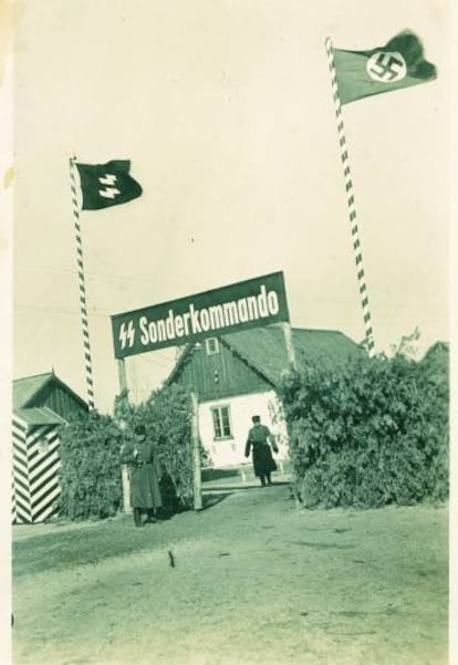 Entrada al campo de exterminio de Sobibor (1942-43).