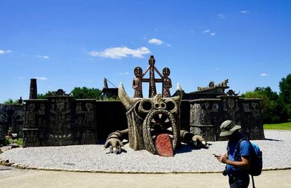 El Museo Robert Tatin es pionero en el llamado “arte ambiental”.