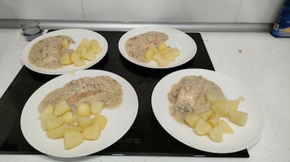 Salmón con patatas y crema de champiñones 28